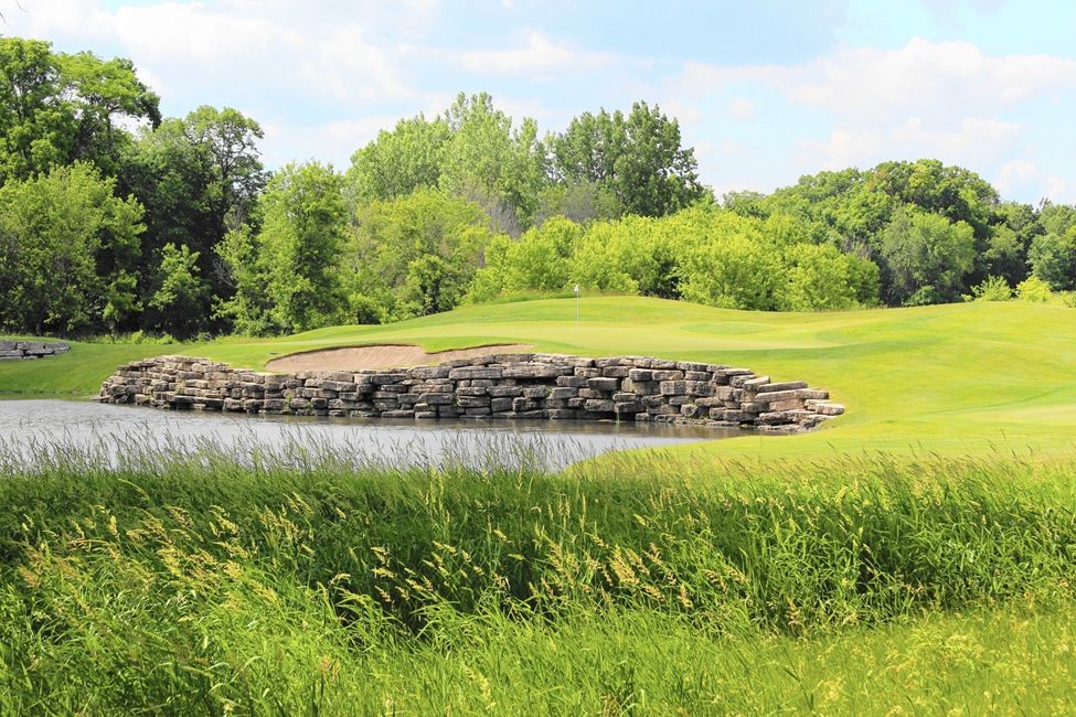 Full Circle Golf Offers Virtual Golf at Rich Harvest Farms 