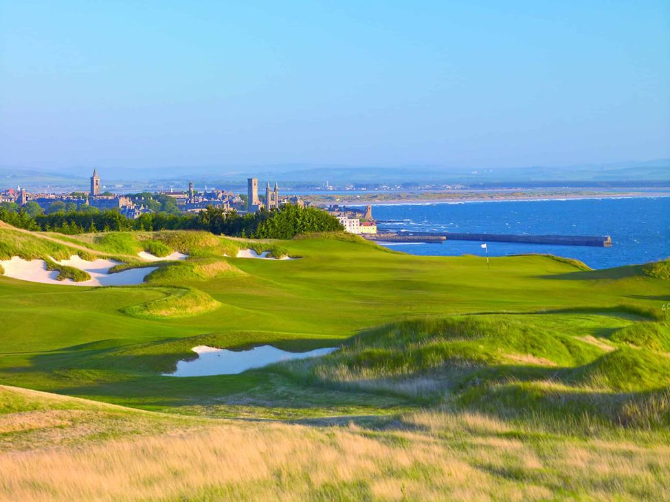 Full Circle Golf - Virtual Golf at Castle Course - St. Andrews